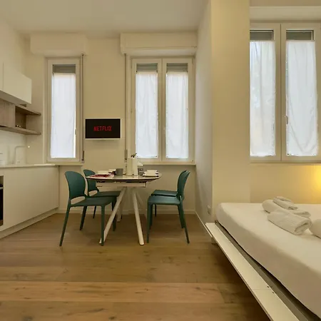 Navigli Modern Apartament